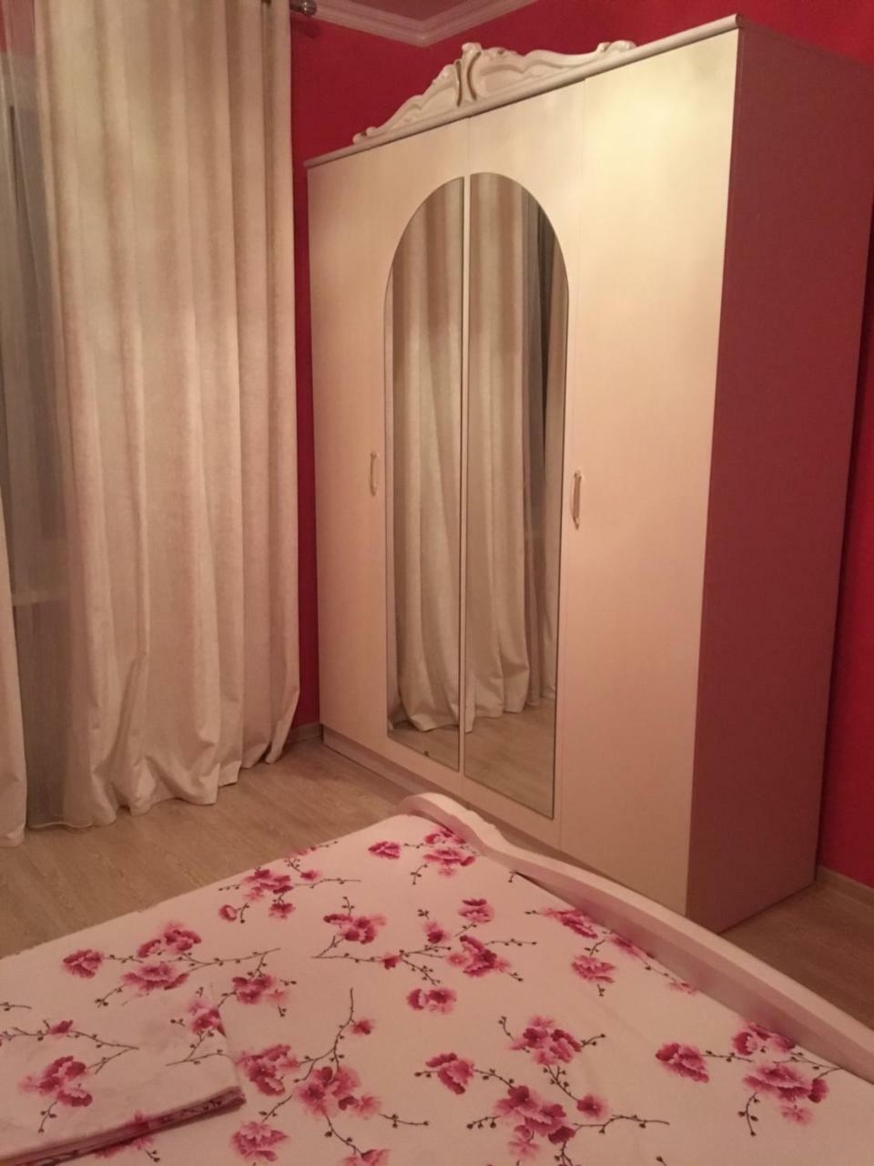 Leselidze Guesthouse Milena מראה חיצוני תמונה